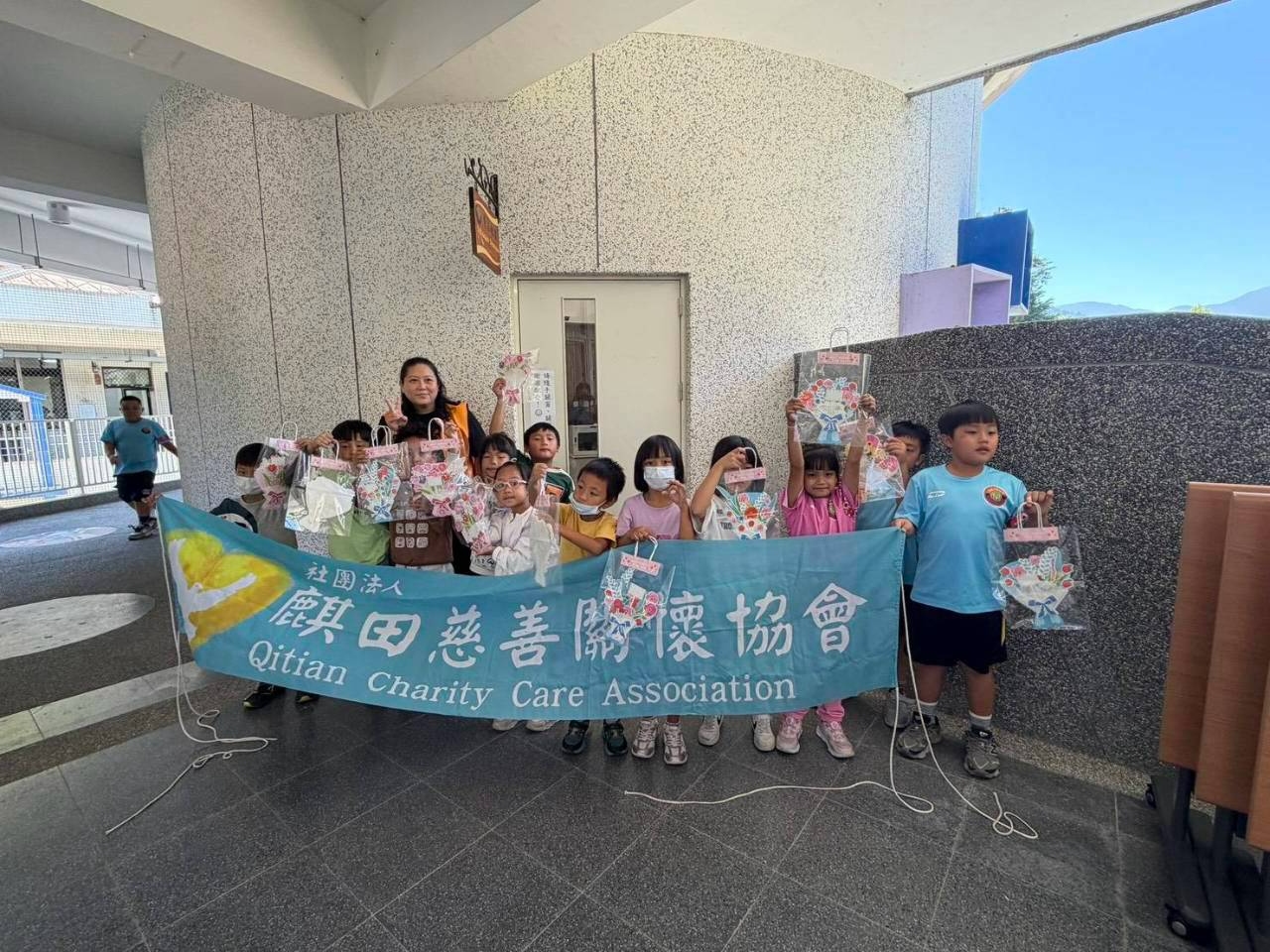 【點亮感恩的心：四季與金洋國小的教師節手作之旅】(標題圖檔)